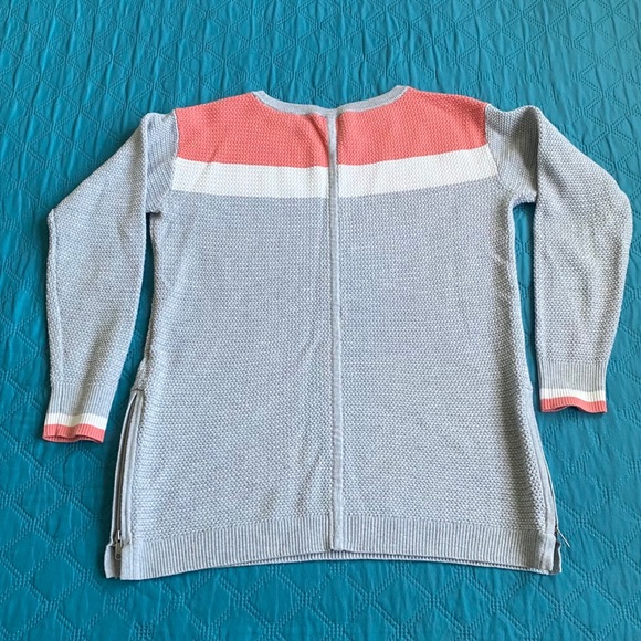 COLORBLOCK CREWNECK TEXTURED SWEATER - Picture 7 of 8